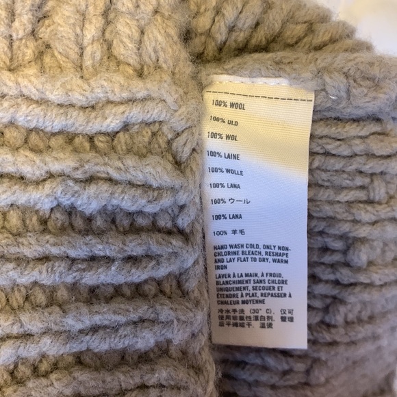 Abercrombie & Fitch - Wool vest - Picture 5 of 5